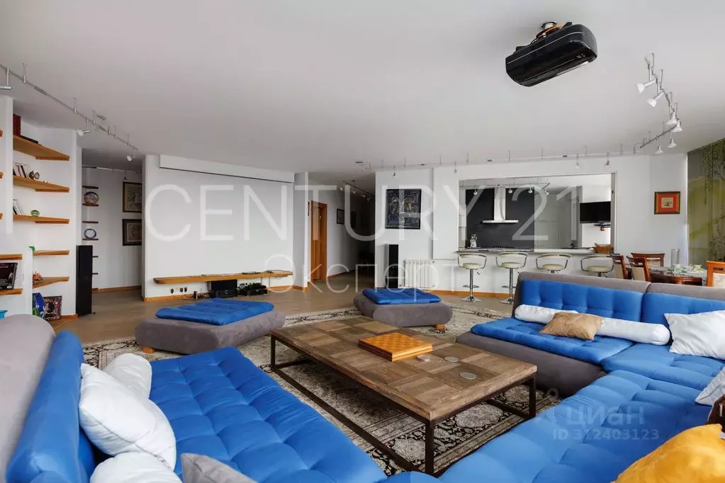 5-к кв. Калининградская область, Калининград просп. Мира, 107 (361.0 ... - Фото 1