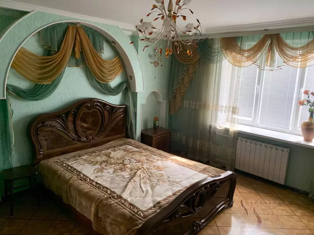 2-к кв. Белгородская область, Белгород ул. Пушкина, 55 (80.0 м) - Фото 0