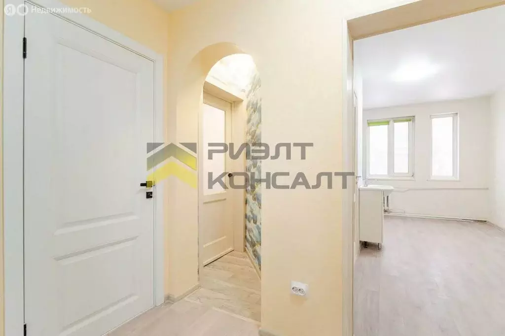 3-комнатная квартира: Омск, улица 20 лет РККА, 200 (55 м) - Фото 1