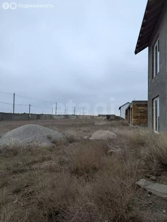 Дом в Черноморский район, Оленевское сельское поселение, село Оленевка ... - Фото 1