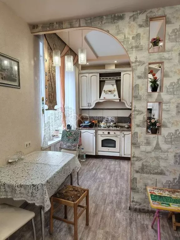 3-к кв. Волгоградская область, Волгоград ул. Копецкого, 16 (75.0 м) - Фото 2