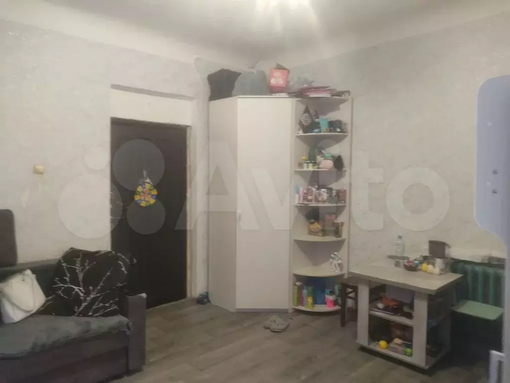 Комната 30 м в 3-к., 2/2 эт. - Фото 1