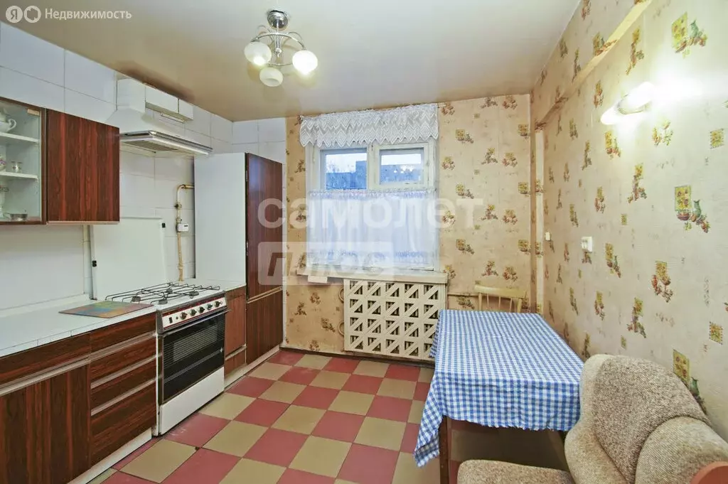 3-комнатная квартира: Омск, Куломзинская улица, 70 (70.2 м) - Фото 2