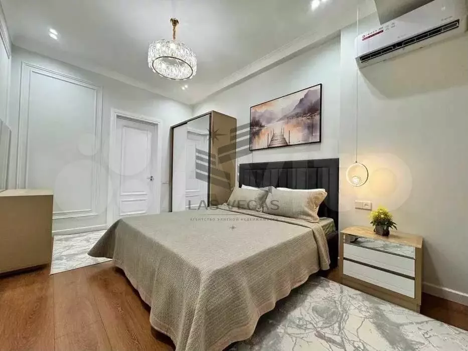 3-к. квартира, 120 м, 7/8 эт. - Фото 0