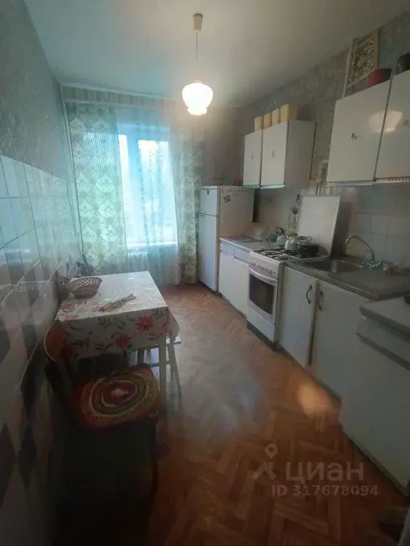 3-к кв. Орловская область, Мценск ул. Ленина, 2 (60.3 м) - Фото 0