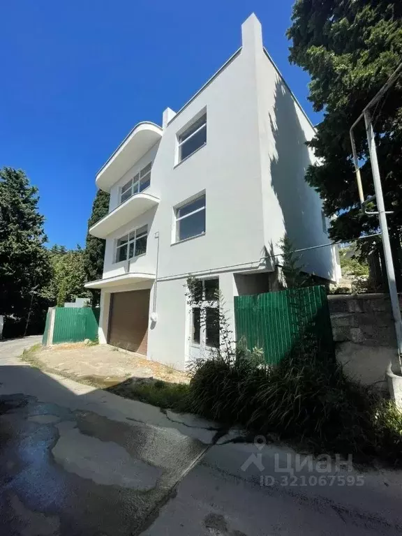 Дом в Крым, Ялта муниципальный округ, Массандра пгт ул. Совхозная, 9А ... - Фото 1