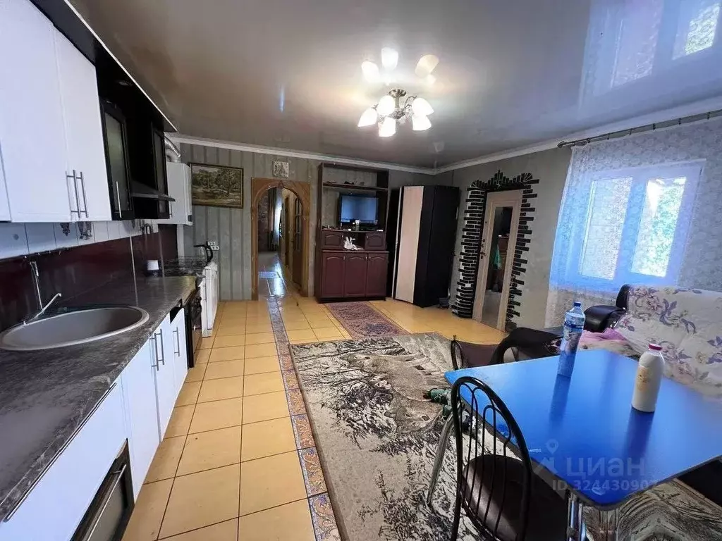 Дом в Белгородская область, Яковлевский муниципальный округ, с. ... - Фото 1