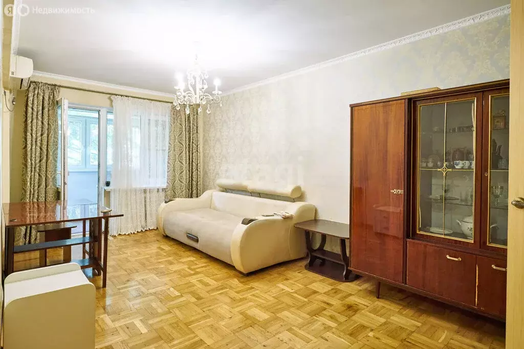 2-комнатная квартира: Краснодар, улица Герцена, 180 (45.4 м) - Фото 1