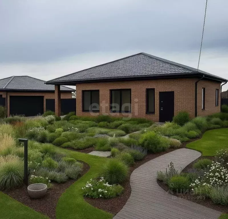 Дом в Ростовская область, Аксайский район, Грушевская ст-ца пер. ... - Фото 1