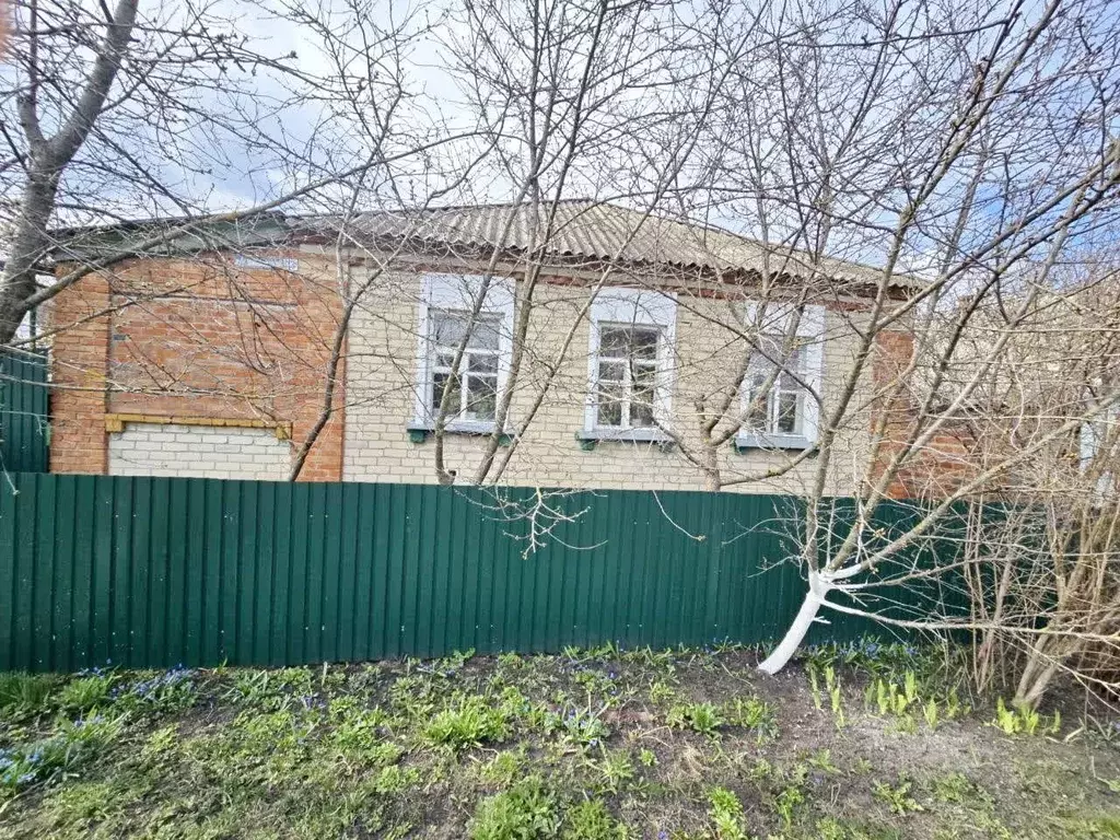 Дом в Белгородская область, Валуйский муниципальный округ, с. Новая ... - Фото 1