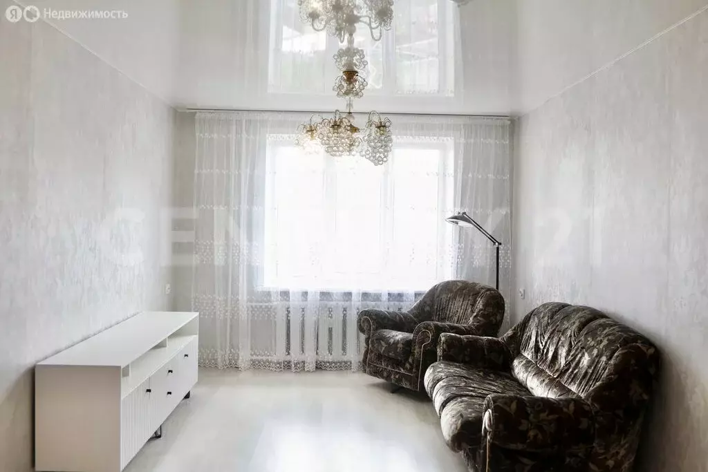 2-комнатная квартира: Чебоксары, улица Пирогова, 4к1 (73 м) - Фото 1