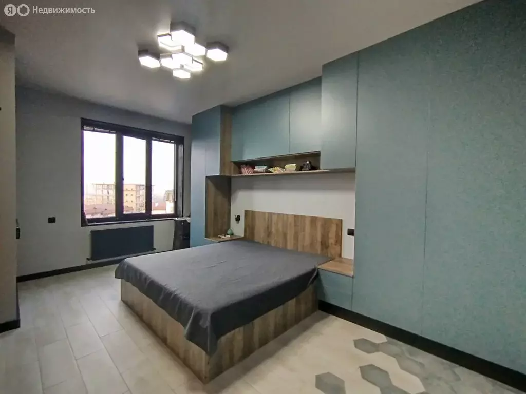 Квартира-студия: Нальчик, улица Тарчокова, 31к1 (52 м) - Фото 1