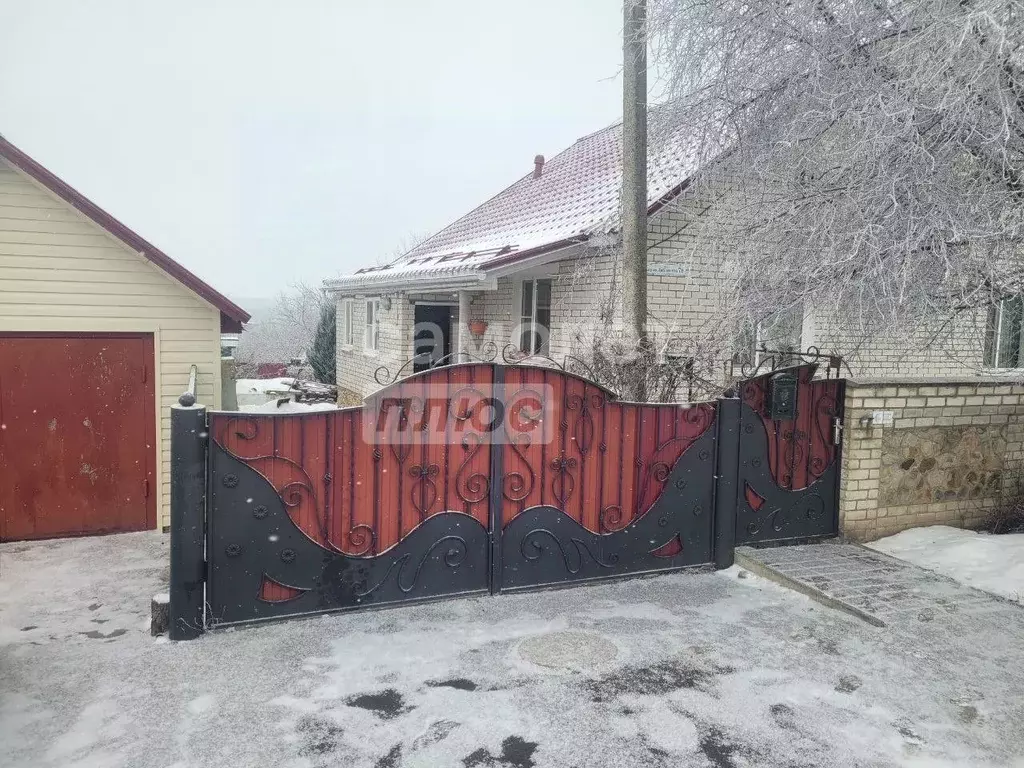 Дом в Курская область, Рыльск ул. Карла Либкнехта (97 м) - Фото 1