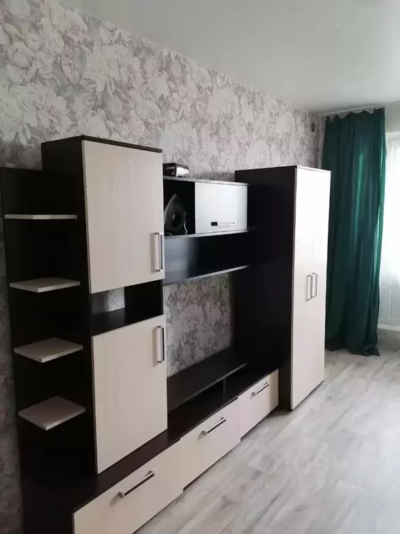 2-к кв. Волгоградская область, Волгоград Жилгородок мкр, ул. ... - Фото 0