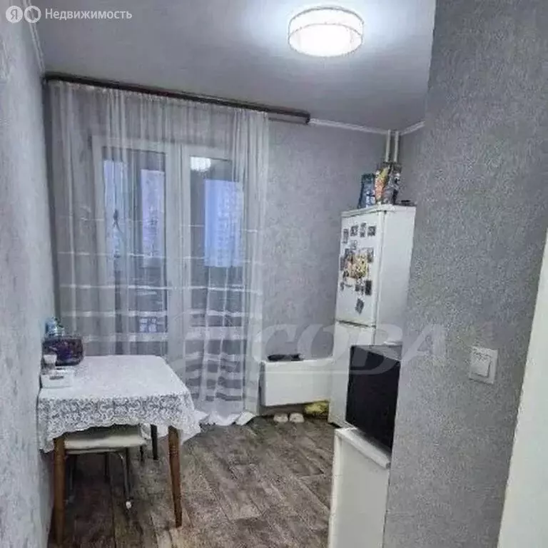 2-комнатная квартира: Тюмень, улица Николая Фёдорова, 17 (52.5 м) - Фото 1