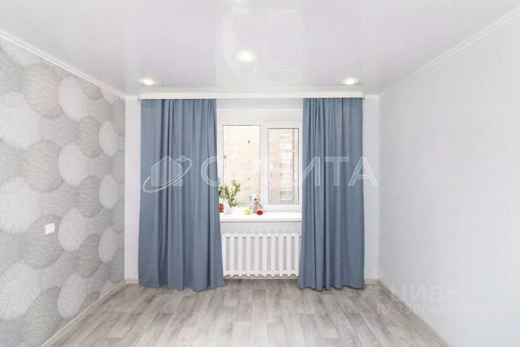 2-к кв. Тюменская область, Тюмень ул. Баумана, 111 (50.0 м) - Фото 1