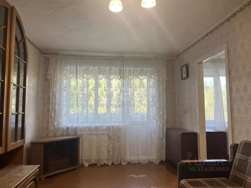 2-к кв. Саратовская область, Саратов Саперная ул., 8 (43.3 м) - Фото 1