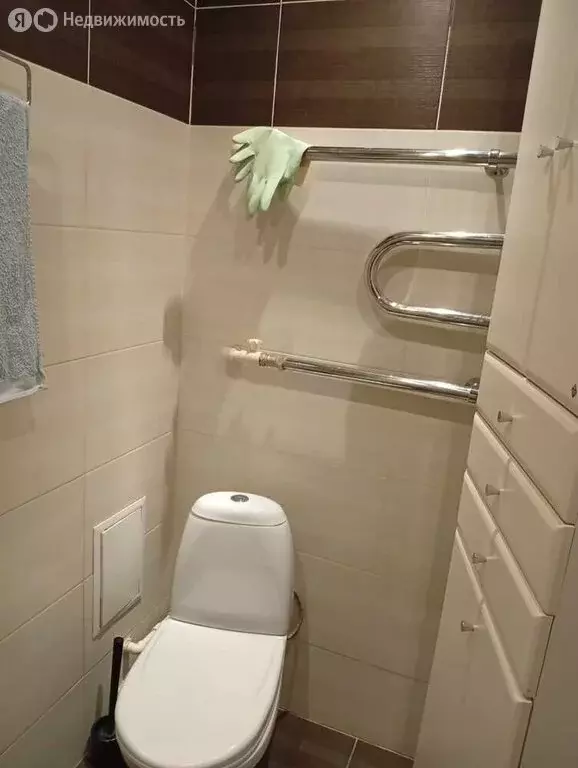 3-комнатная квартира: Анапа, улица Чехова, 1 (59 м) - Фото 0