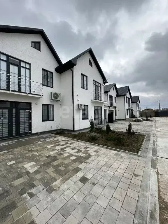 Таунхаус в Крым, Евпатория городской округ, Заозерное пгт ул. ... - Фото 0
