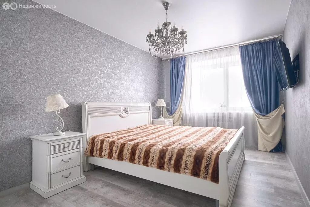 3-комнатная квартира: Томск, проспект Фрунзе, 119Е (74 м) - Фото 0