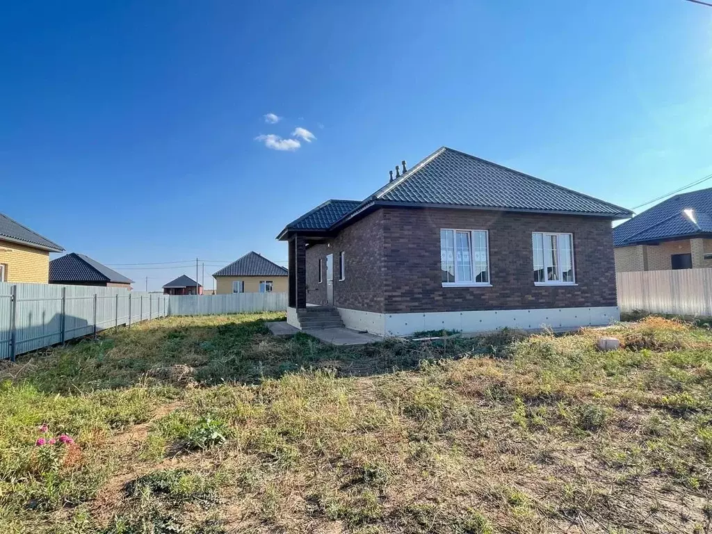 Дом в Оренбургская область, Оренбургский район, с. Благословенка, ... - Фото 1