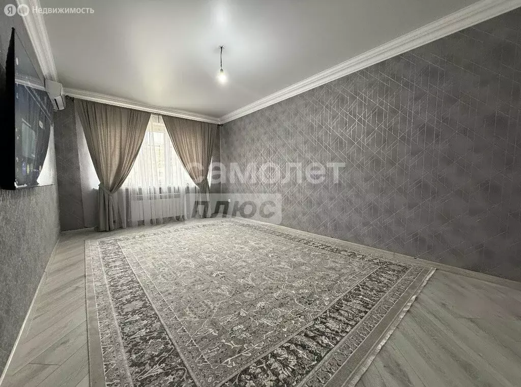 2-комнатная квартира: Каспийск, улица Зейнудина Батманова, 16 (67 м) - Фото 2