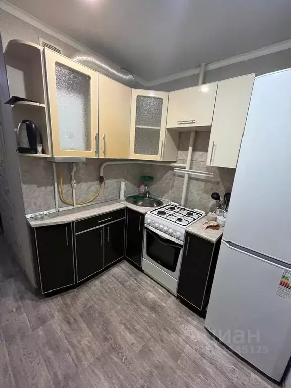 3-к кв. Татарстан, Альметьевск ул. Радищева, 15 (63.0 м) - Фото 0