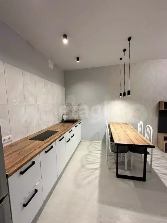 2-к. квартира, 41 м, 4/17 эт. - Фото 0