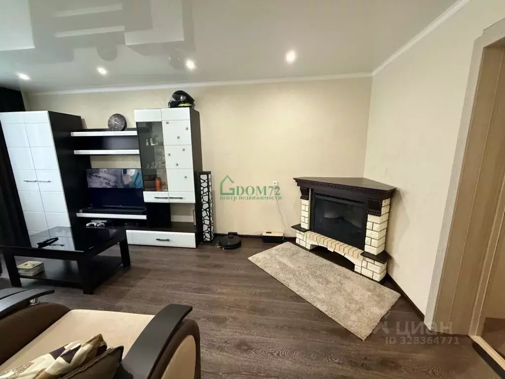 3-к кв. Тюменская область, Тобольск 4-й мкр, 11А (65.0 м) - Фото 1