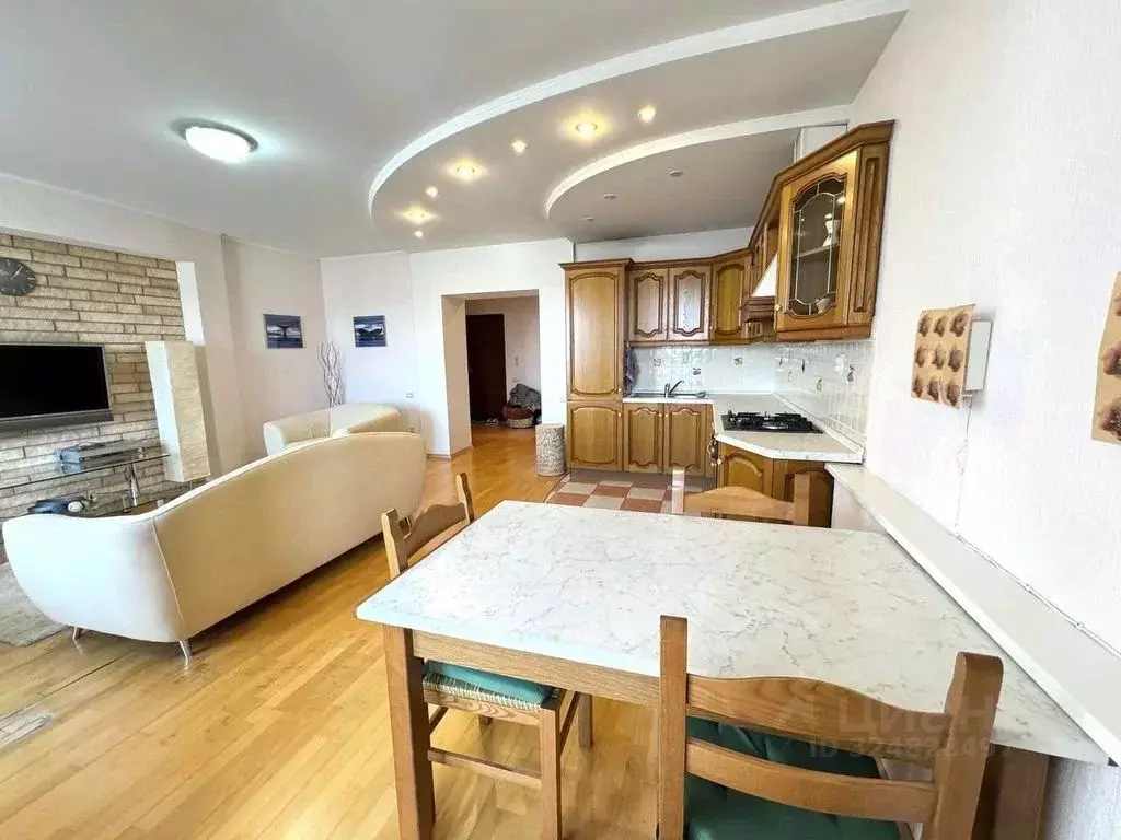 1-к кв. Татарстан, Казань ул. Аделя Кутуя, 46 (67.0 м) - Фото 2