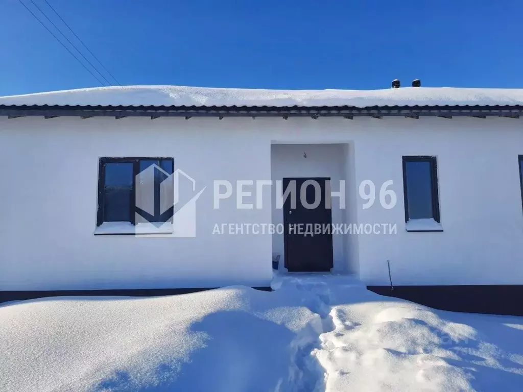 Коттедж в Свердловская область, Сысертский городской округ, д. Малое ... - Фото 1