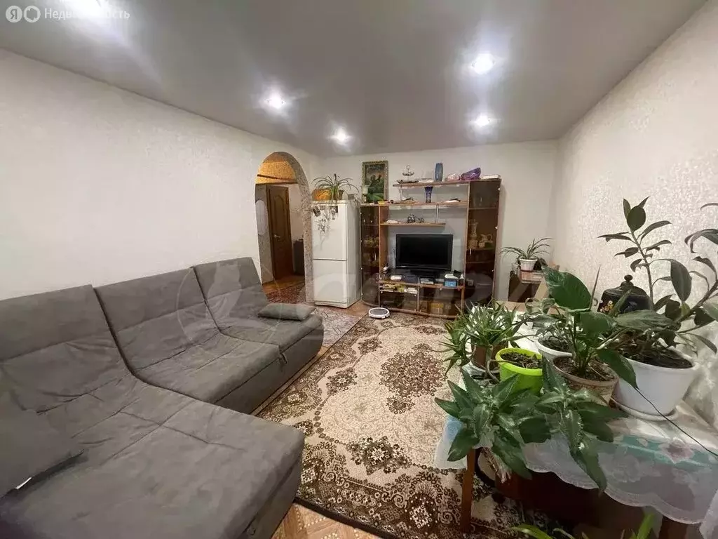 3-комнатная квартира: Богандинский, улица Строителей, 10А (64.8 м) - Фото 2