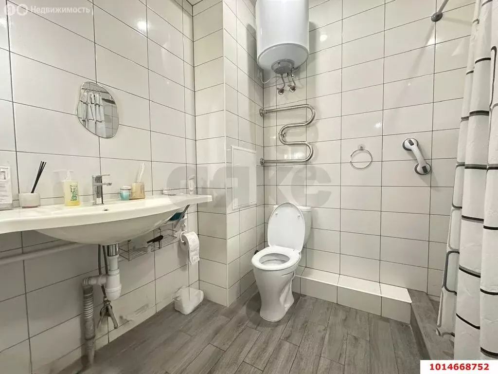 1-комнатная квартира: Краснодар, улица Красных Партизан, 1/4к3 (40 м) - Фото 0