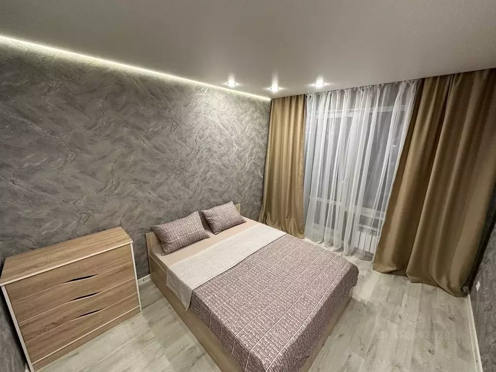 3-к кв. Алтайский край, Барнаул ул. Сергея Семенова, 20 (54.0 м) - Фото 1