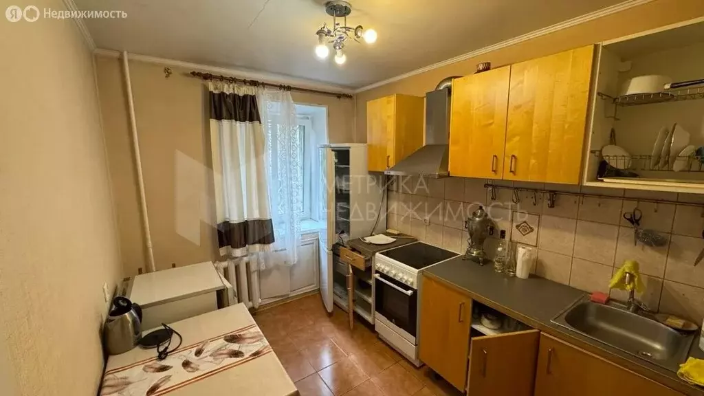 3-комнатная квартира: Тюмень, улица Льва Толстого, 33 (60.5 м) - Фото 2