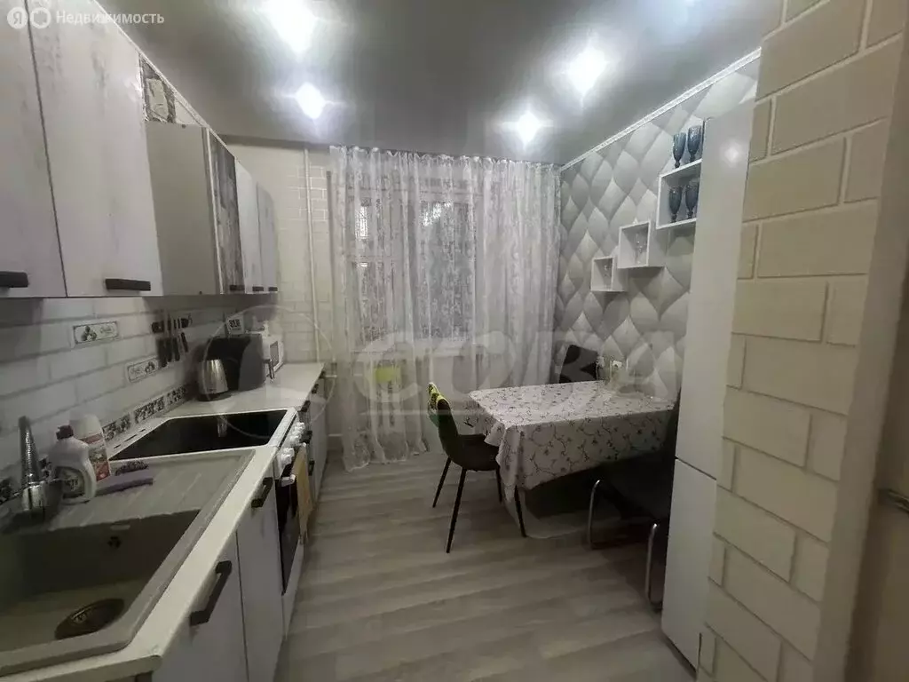 1-комнатная квартира: Тобольск, Первомайская улица, 14 (32.7 м) - Фото 1