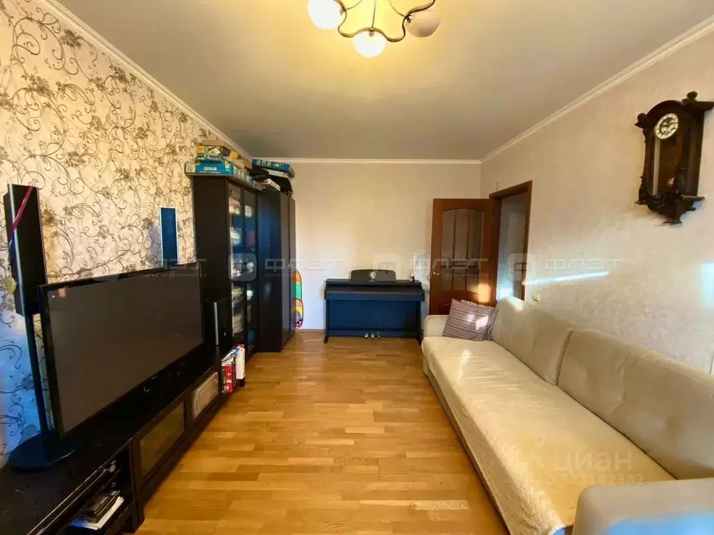 2-к кв. Татарстан, Казань ул. Братьев Касимовых, 21 (52.9 м) - Фото 1