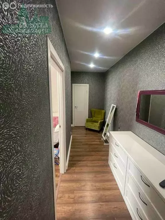 2-комнатная квартира: Смоленск, улица Гарабурды, 5 (60 м) - Фото 0