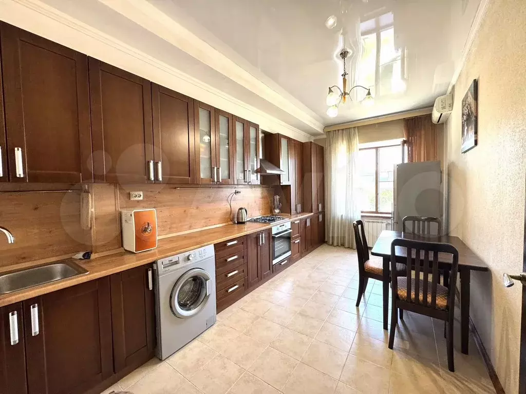 2-к. квартира, 70 м, 5/8 эт. - Фото 0