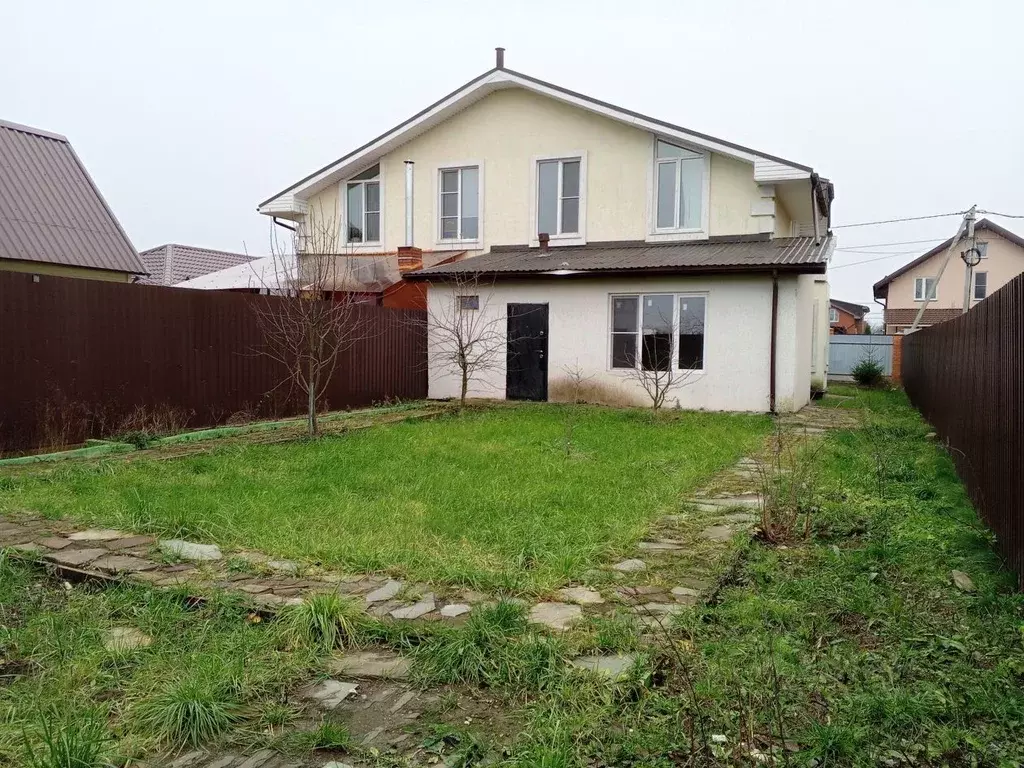 Таунхаус в Калужская область, Совхоз Боровский с/пос, д. Кабицыно ул. ... - Фото 1