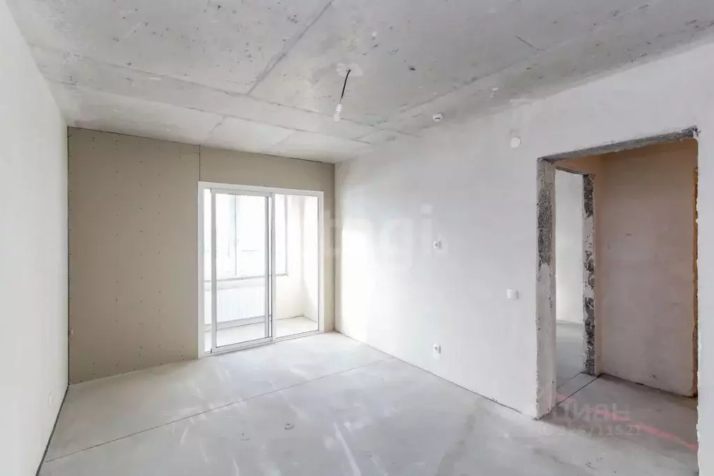 2-к кв. Тюменская область, Тюмень ул. Газовиков, 44 (63.8 м) - Фото 1