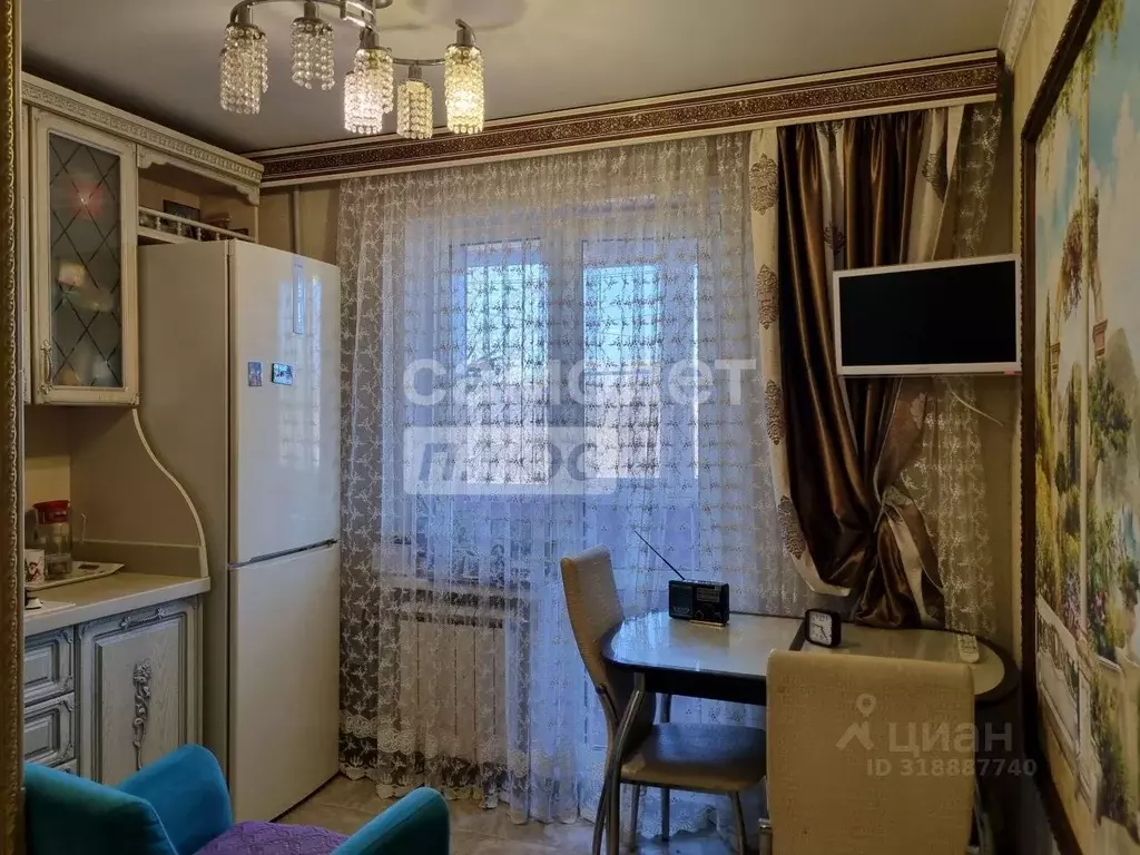 2-к кв. Нижегородская область, Бор ул. Фрунзе, 113 (56.4 м) - Фото 1