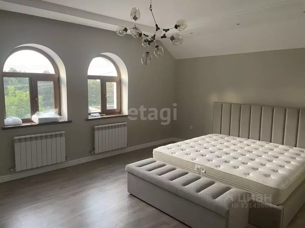 Дом в Крым, Симферополь ул. Байрам (238 м) - Фото 2