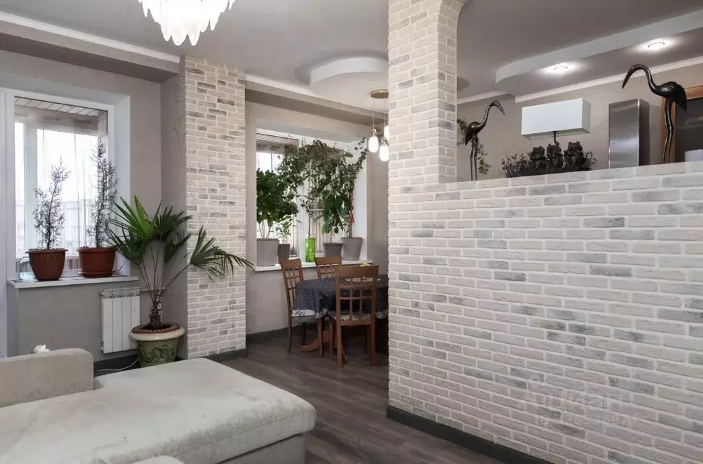 3-к кв. Челябинская область, Челябинск пл. МОПРа, 9 (92.0 м) - Фото 1