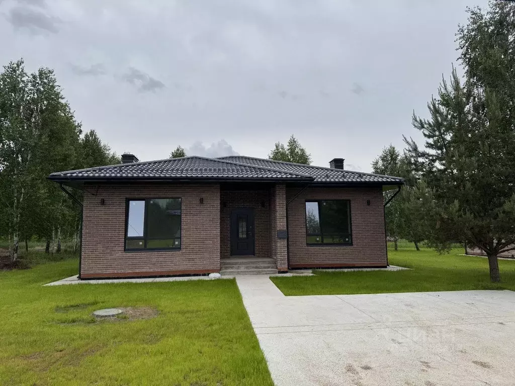 Дом в Чувашия, Урмарский муниципальный округ, с. Шигали  (120 м) - Фото 1