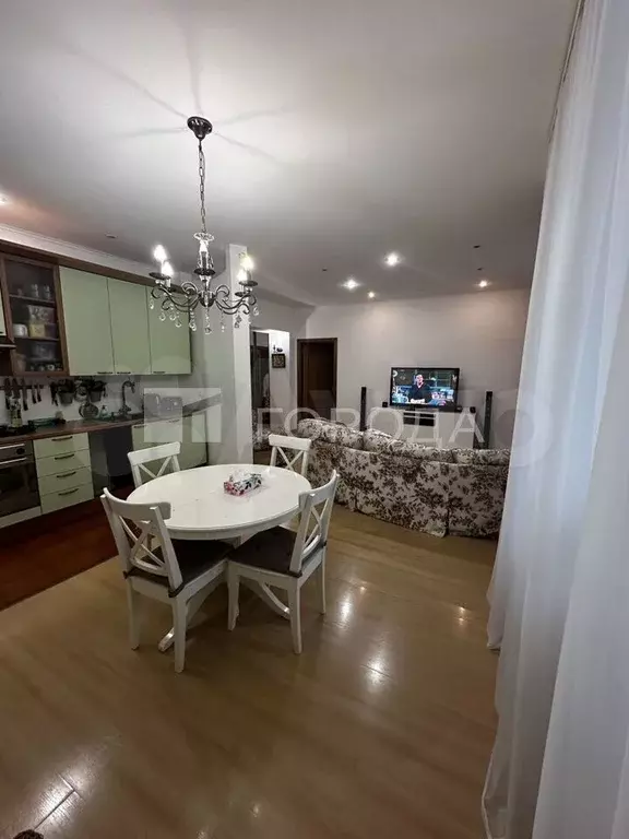 3-к. квартира, 85 м, 4/10 эт. - Фото 1