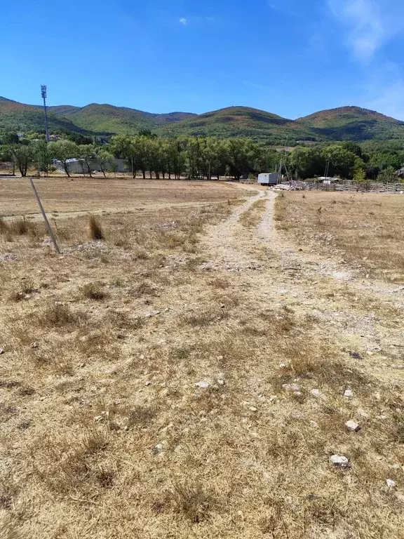 Участок в Севастополь с. Гончарное, ул. Промышленная (10.0 сот.) - Фото 2