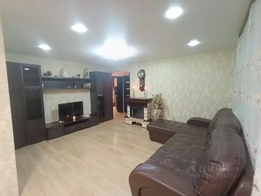 4-к кв. Владимирская область, Владимир ул. Комиссарова, 14 (75.0 м) - Фото 1