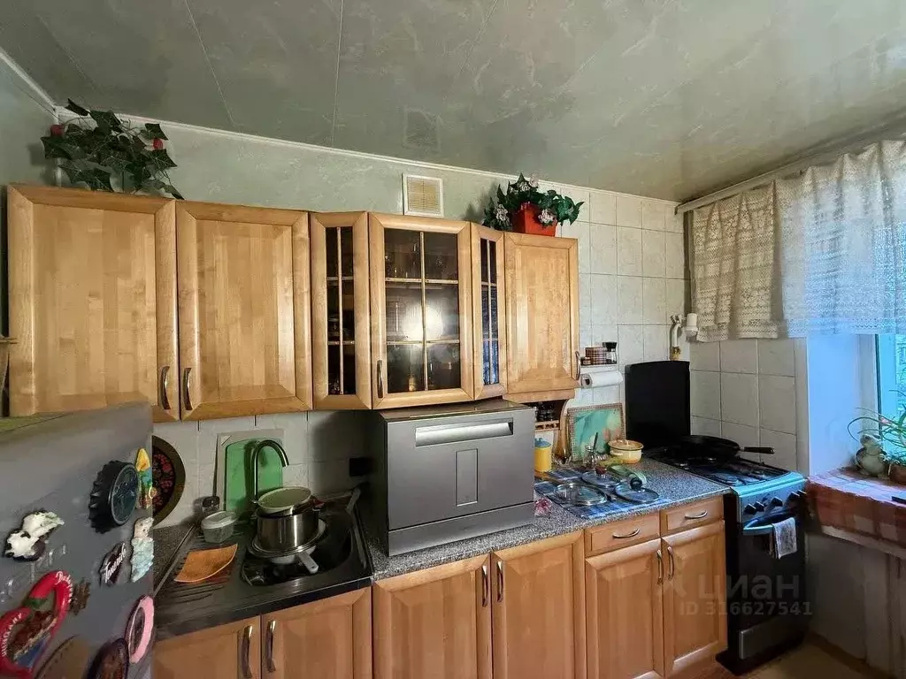 3-к кв. Кировская область, Киров ул. Ленина, 155 (62.0 м) - Фото 0