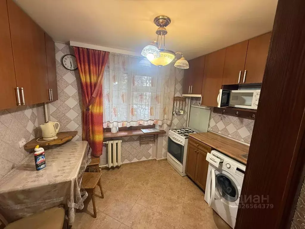 4-к кв. Крым, Симферополь ул. Трубаченко, 16 (80.0 м) - Фото 1